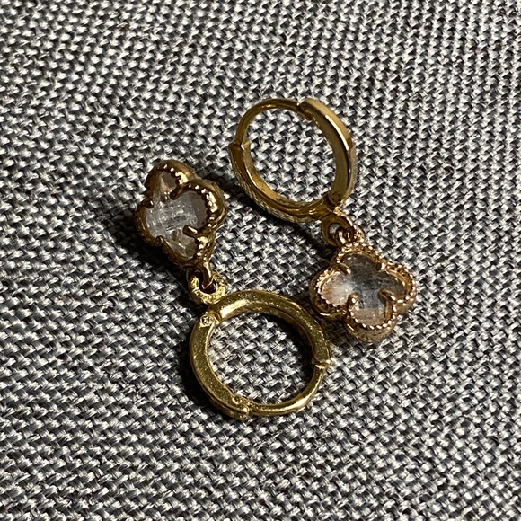 Gold Tone Huggie Hoop Earrings with Clover Charm | Mother-of-Pearl Look - Picture 5 of 5